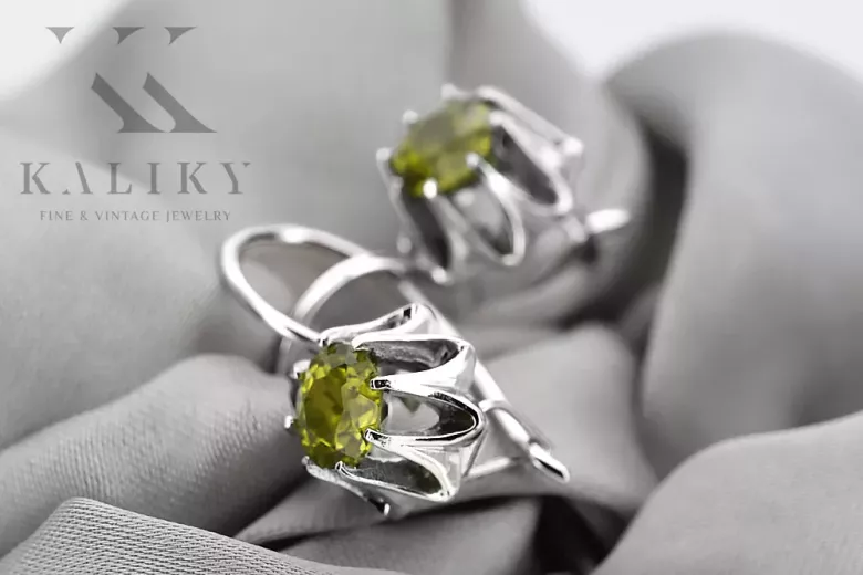 925 sidabriniai auskariniai su peridotu vec092s Vintage