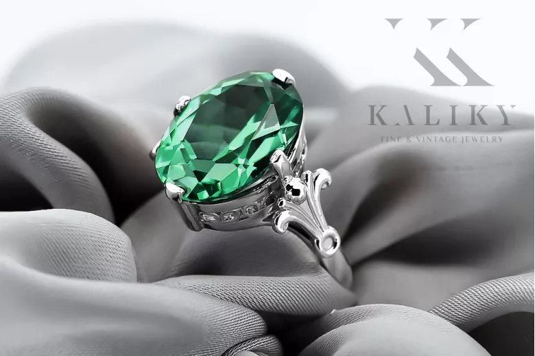Emerald Sterling silver 925 Ring Vintage style vrc369s
