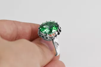 Vintage style Ring Emerald Sterling silver 925 vrc035s