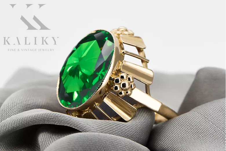 Vintage Jewlery Ring Emerald 14K Yellow gold vrc043y