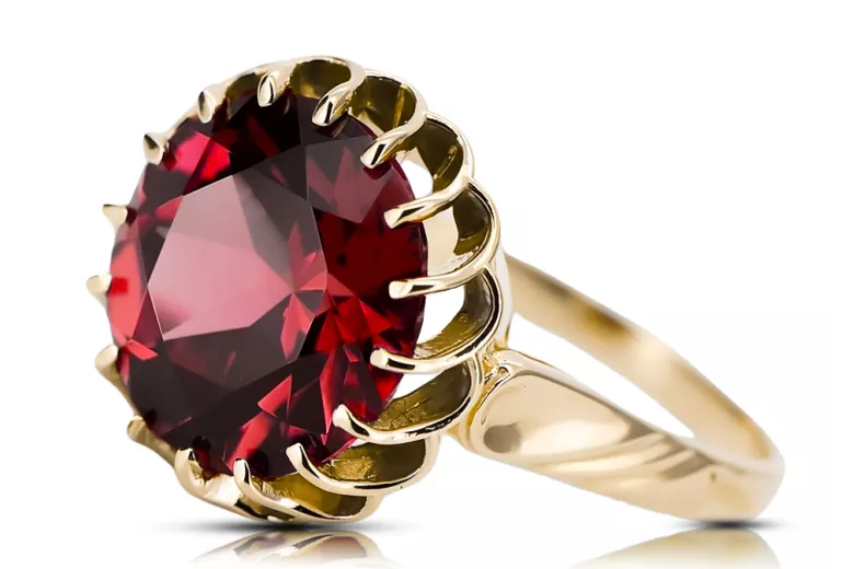 Vintage Ring Rubinrot 14 Karat Gelbgold vrc035y