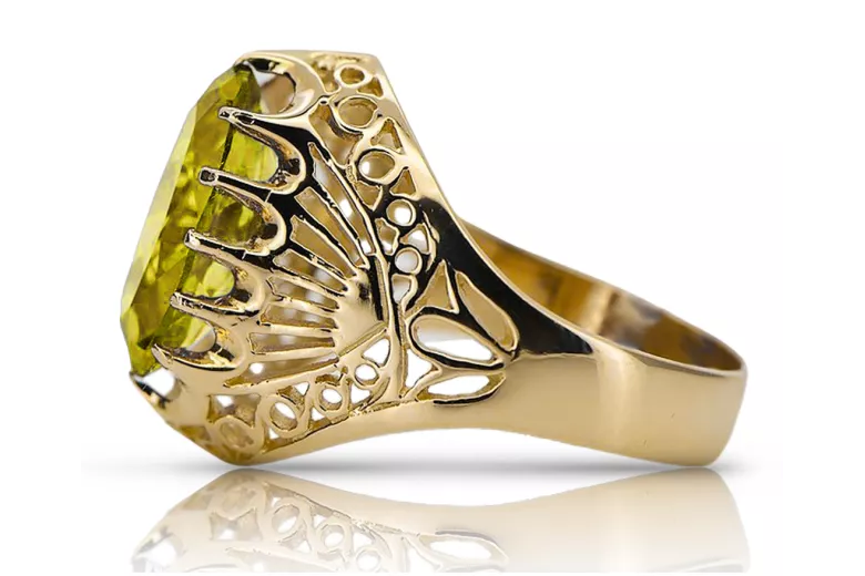Ring Yellow Peridot 14K Yellow gold Vintage craft vrc020y