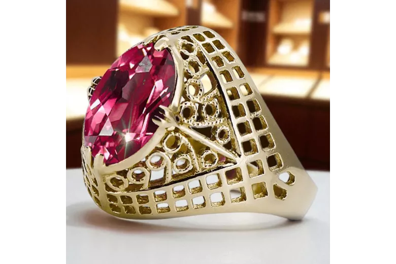 Ruby 14K Yellow gold Ring Vintage style vrc030y