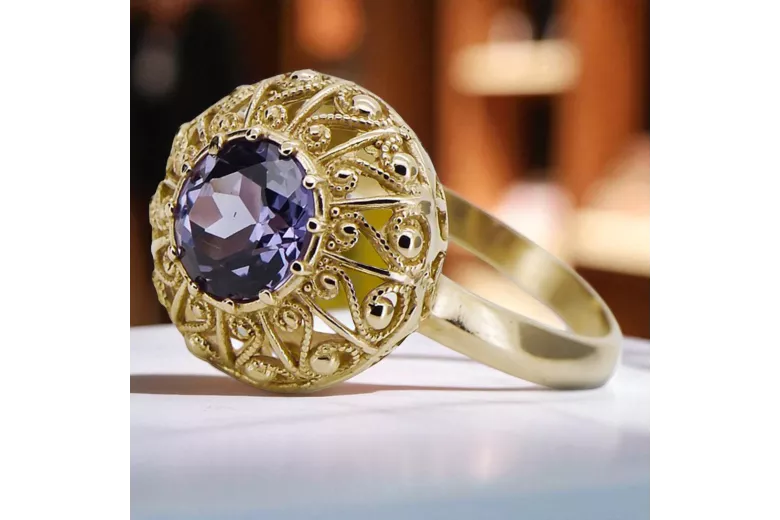 Alexandrite 14K Yellow gold Ring Vintage Jewlery vrc059y