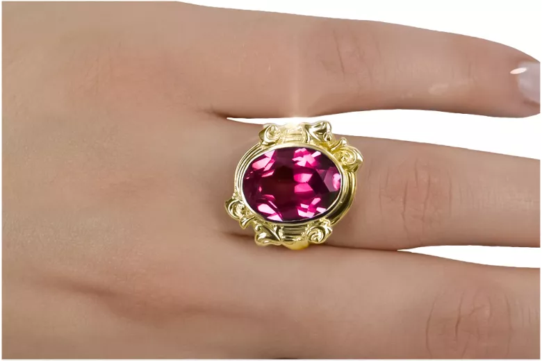 Ring Vintage Jewlery Ruby 14K Yellow gold vrc100y