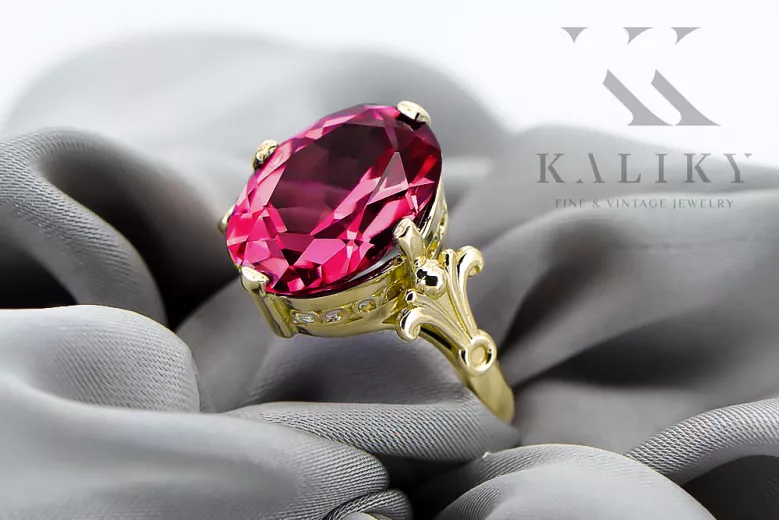 Vintage craft Ring Ruby 14K Yellow gold vrc369y