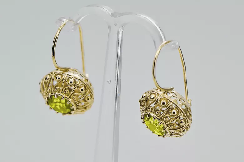Yellow Peridot 14K Yellow gold Earrings Vintage craft vec002y
