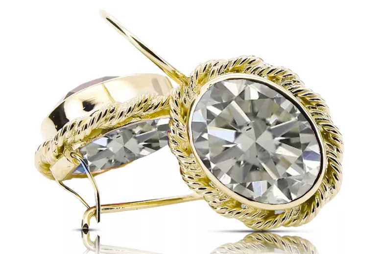 Des boucles d'oreilles Vintage Zircon Or jaune 14 carats vec007y
