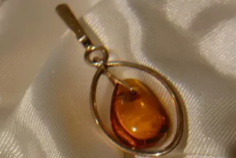 Rose soviétique russe 14k 585 pendentif ambre or vpab006