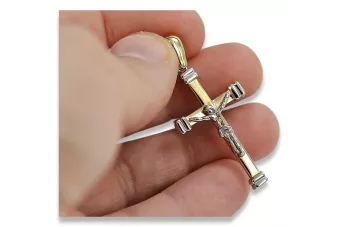 Krzyżyk Katolicki z białego złota 14k 585 zawieszka z Jezusem ctc014w