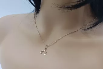 Pakabukas iš rusiškos rožės, sovietinio aukso