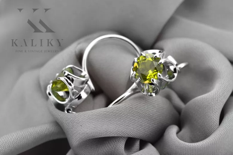Silver 925 peridot earrings vec035s Vintage Russian Soviet style